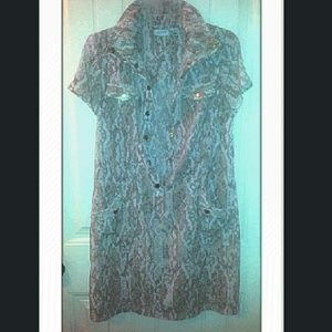 FLASH SALE 3/$12 ENTIRE CLOSET! snake print mini d